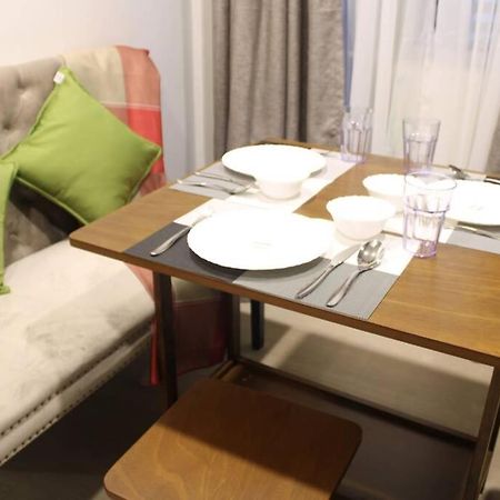 מנילה A2J Luxury Bgc Balcony Suite Near Sm Aura Taguig מראה חיצוני תמונה